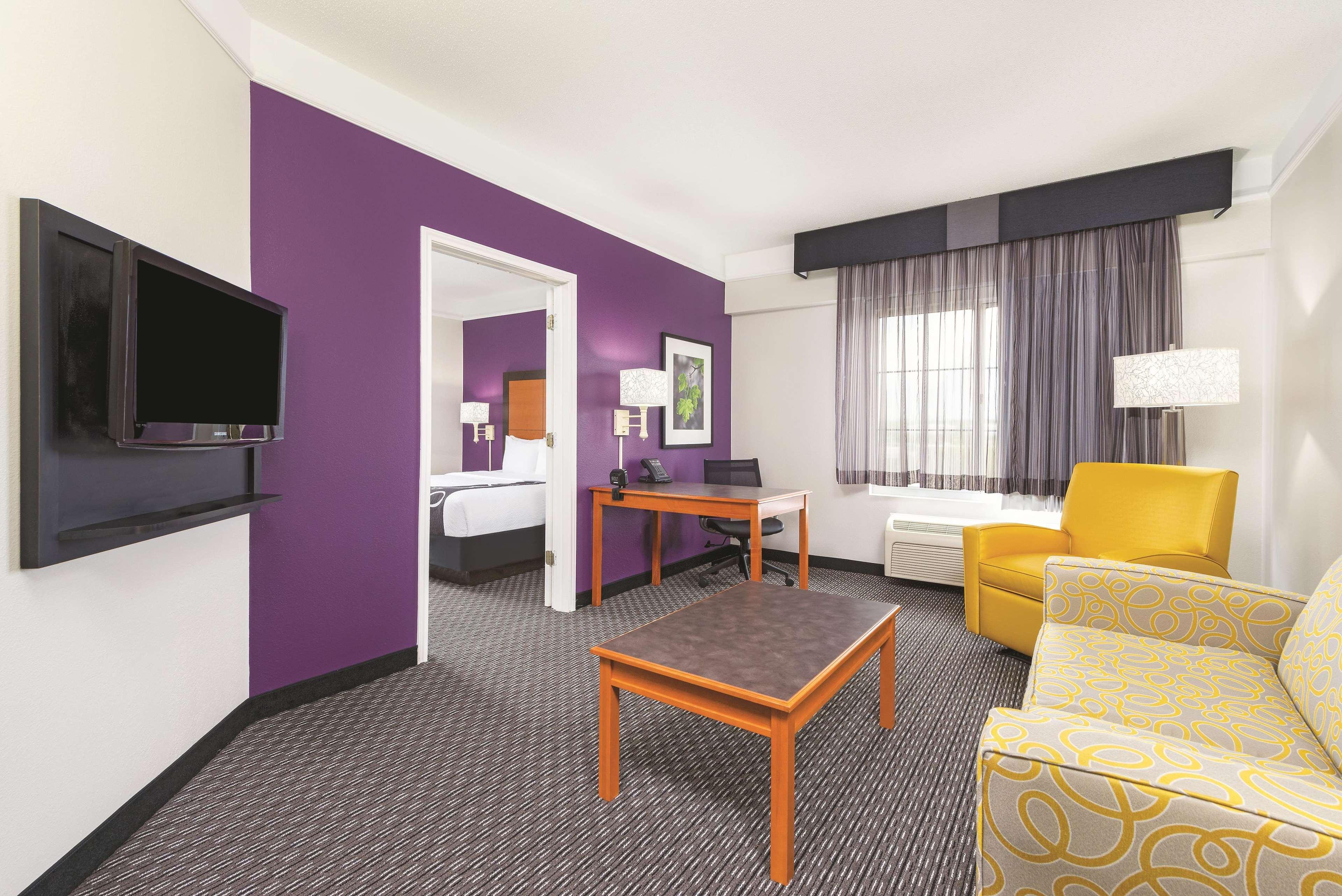 La Quinta By Wyndham St. Louis Westport Ξενοδοχείο Maryland Heights Εξωτερικό φωτογραφία
