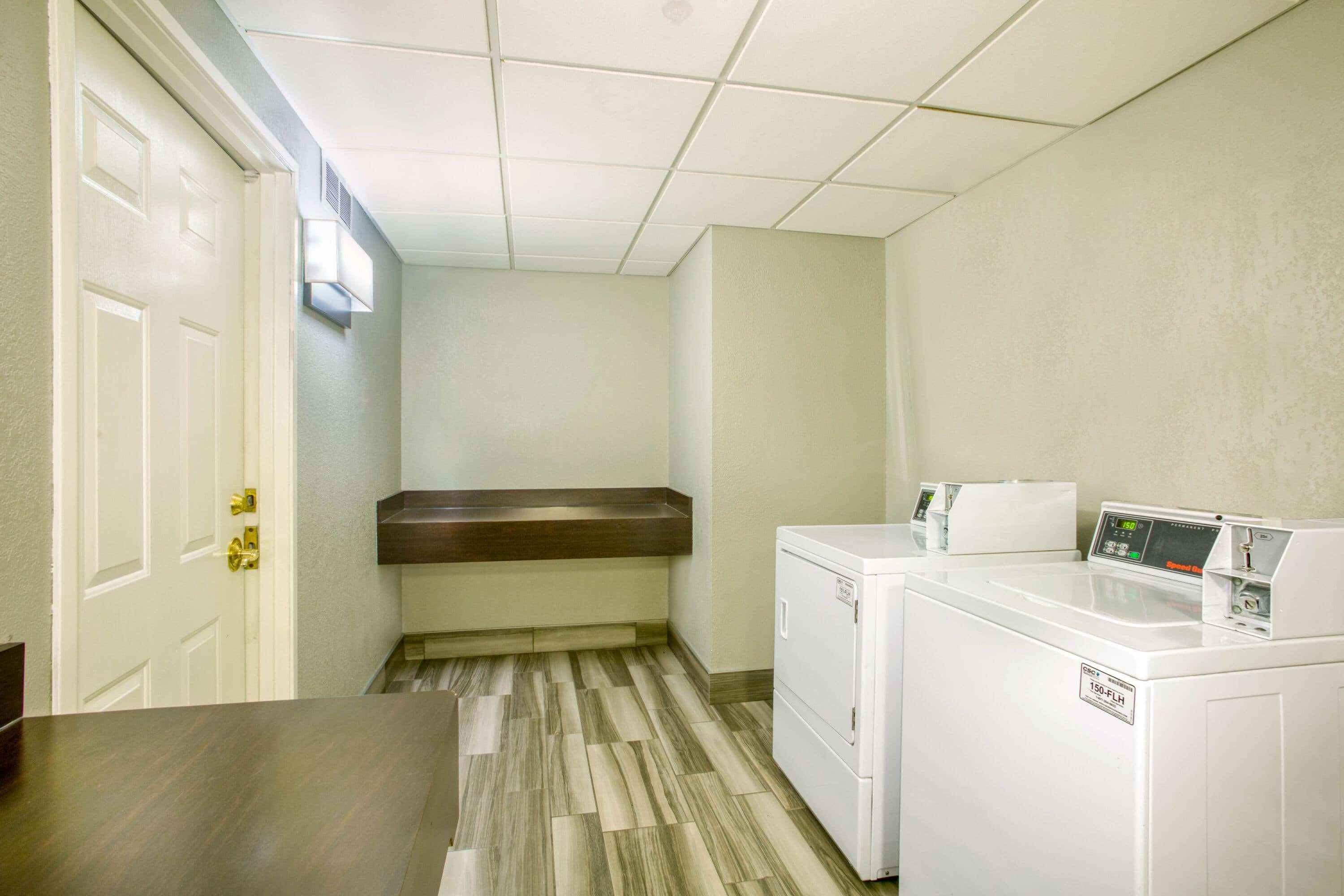 La Quinta By Wyndham St. Louis Westport Ξενοδοχείο Maryland Heights Εξωτερικό φωτογραφία