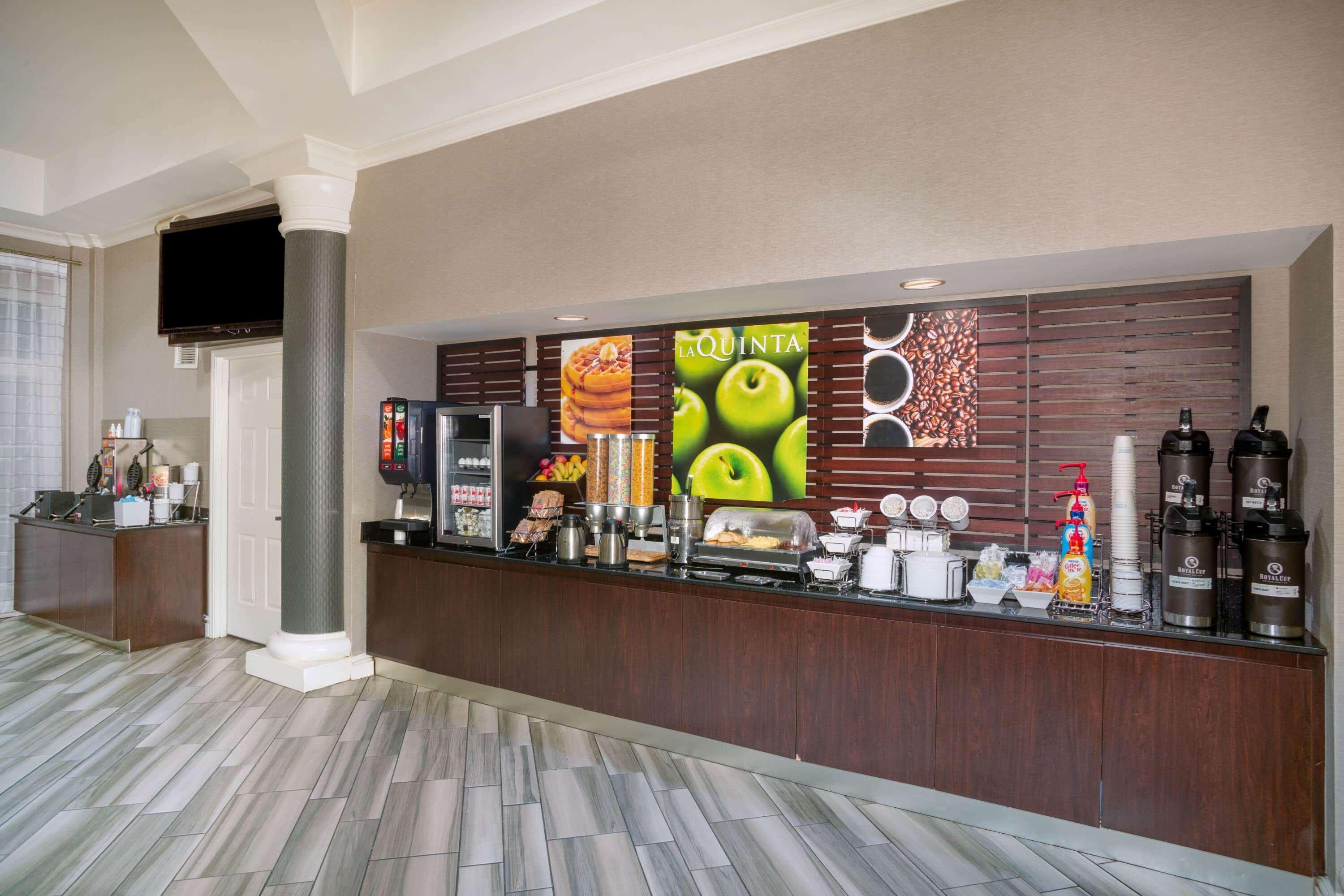 La Quinta By Wyndham St. Louis Westport Ξενοδοχείο Maryland Heights Εξωτερικό φωτογραφία
