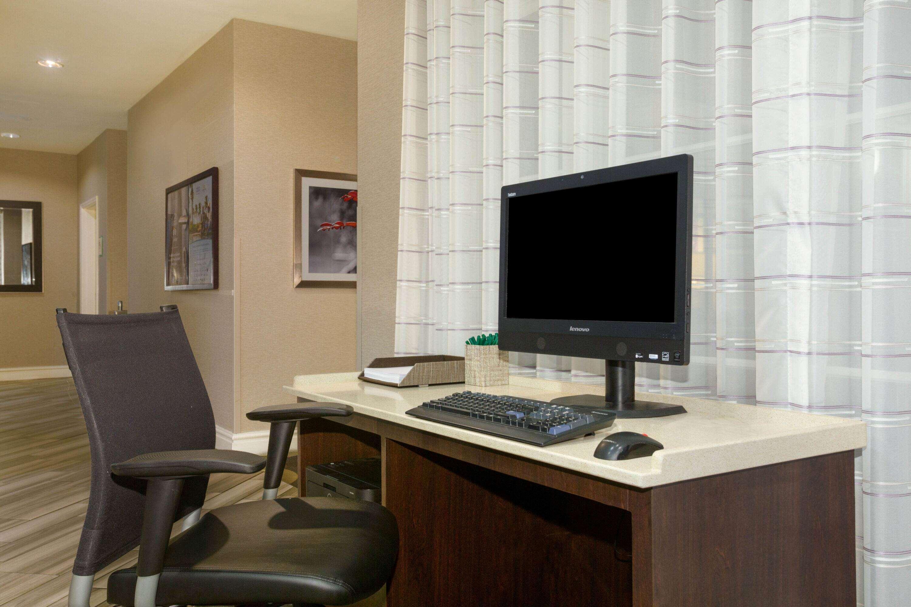 La Quinta By Wyndham St. Louis Westport Ξενοδοχείο Maryland Heights Εξωτερικό φωτογραφία